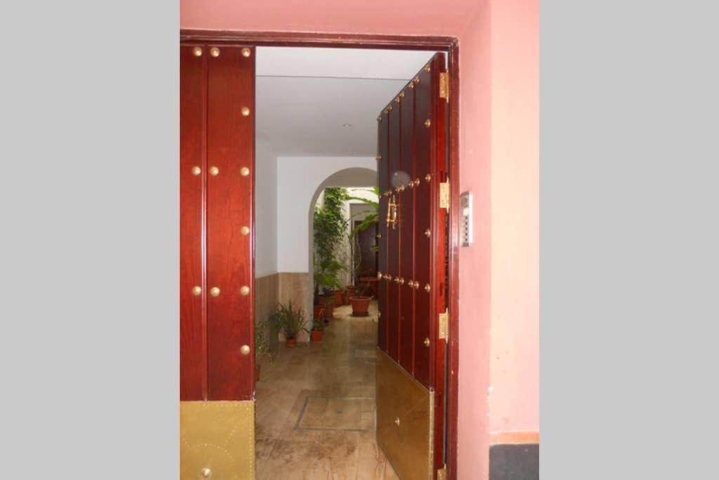Cheap & Chic In The Center Of Appartamento Siviglia